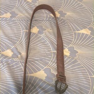 Gently worn, men’s size 32 waist, true religion belt, brown